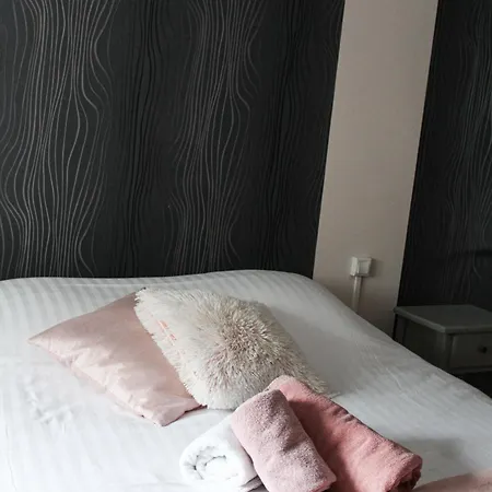 Panzió Reve Champenois D'hotes 3*